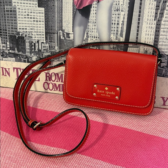 kate spade Handbags - Kate Spade EUC Wellesley Small Fynn Crossbody bag